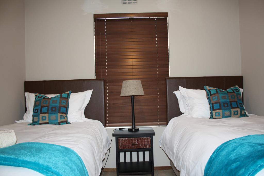 African Eagle Apartments Witfield Extérieur photo