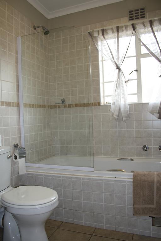 African Eagle Apartments Witfield Extérieur photo