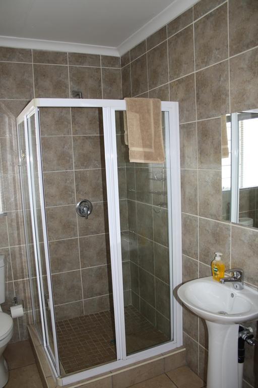African Eagle Apartments Witfield Extérieur photo